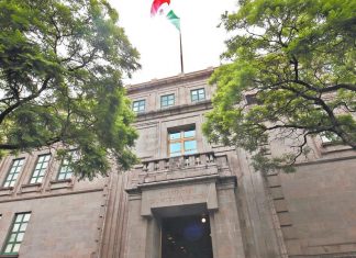 Corte atrae recursos de Sheinbaum sobre caso Ayotzinapa