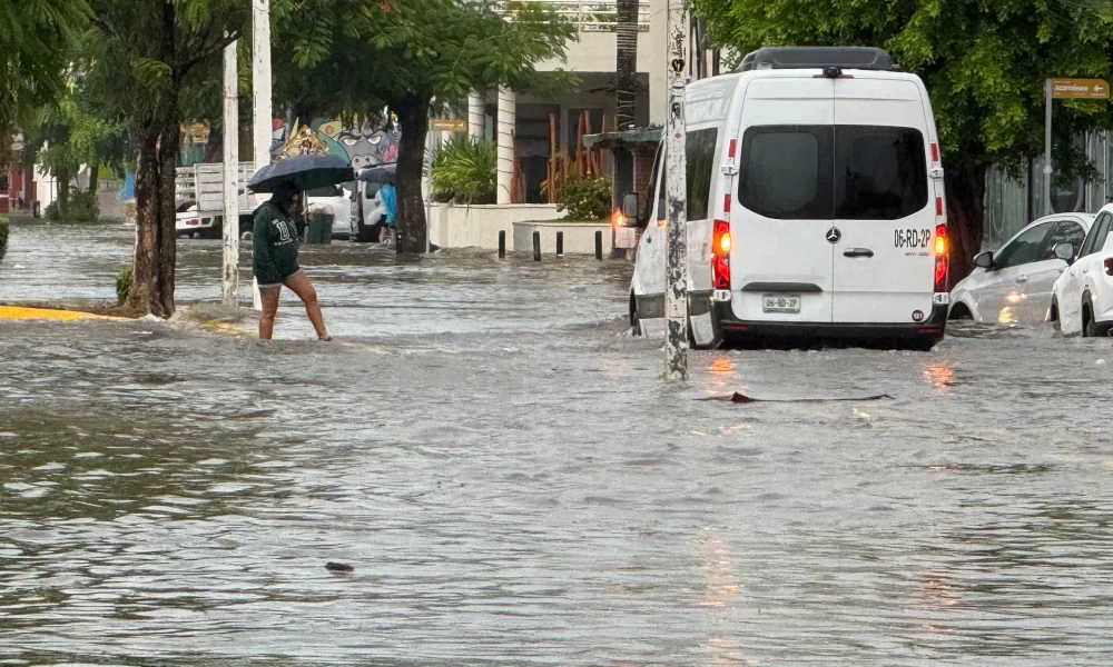 Clima para mañana en Cancún y Quintana Roo: siguen las lluvias muy fuertes hasta el jueves; Rachel golpea el Pacífico