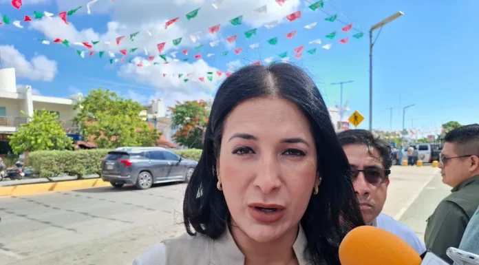 El problema no es Javier Regalado. Es quién investiga a Javier Regalado Estefanía Mercado, presidenta municipal de Playa del Carmen, responde a medios sobre la investigación al ex tesorero Javier Regalado