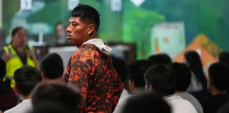 393 deportados en un viernes por el aeropuerto de Tulum: el Estado que se llama a sí mismo “coadyuvante” 393 deportados en un viernes por el aeropuerto de Tulum: el Estado que se llama a sí mismo “coadyuvante”