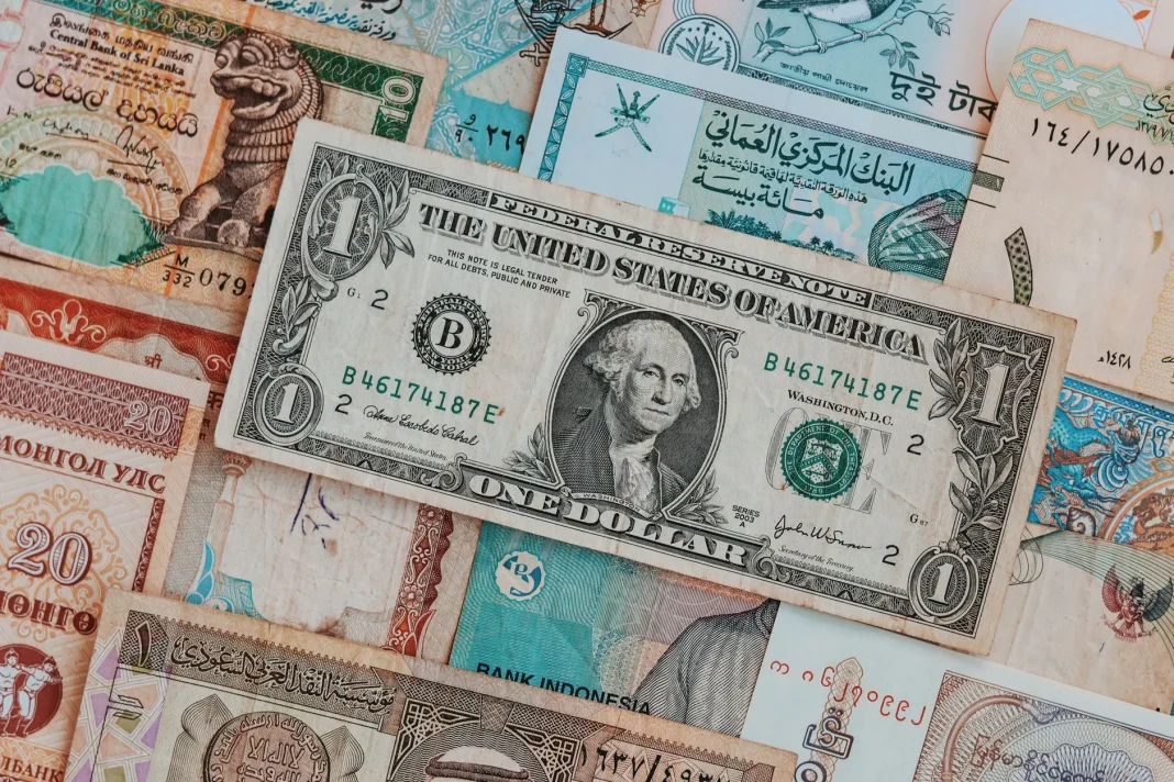 Divisas hoy: dólar, euro, libra y yen frente al peso Divisas hoy: dólar, euro, libra y yen frente al peso