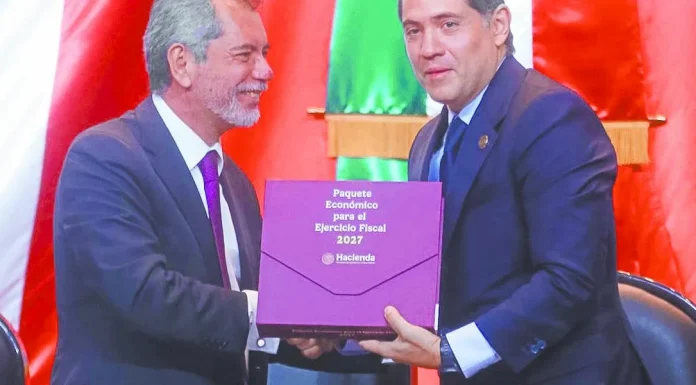 Déficit fiscal bajará a 3.9% sin recortes a programas sociales Déficit fiscal bajará a 3.9% sin recortes a programas sociales