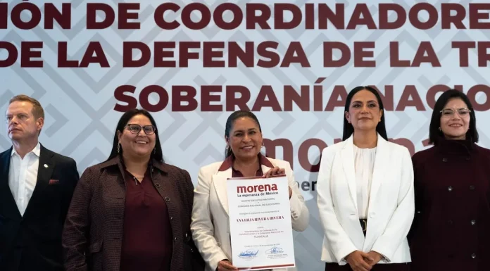 Morena enseñó las encuestas de sus 17 coordinadores, pero no cómo las hizo: lo que falta y lo que puedes exigir Morena enseñó las encuestas de sus 17 coordinadores, pero no cómo las hizo: lo que falta y lo que puedes exigir
