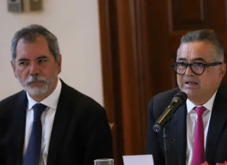 9.2 billones de pesos y 3.9% de déficit: lo que el Paquete Económico 2027 le va a pedir a cada mexicano 9.2 billones de pesos y 3.9% de déficit: lo que el Paquete Económico 2027 le va a pedir a cada mexicano