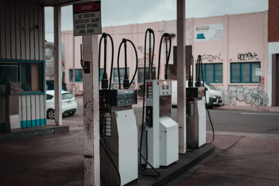 Precio de la gasolina en Quintana Roo hoy: cuánto paga de más Cancún frente al promedio nacional
