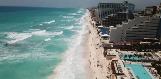 Derecho de No Residente 2027: qué es, cuánto subirá y a dónde va el dinero Zona hotelera de Cancún, destino afectado por el aumento del DNR
