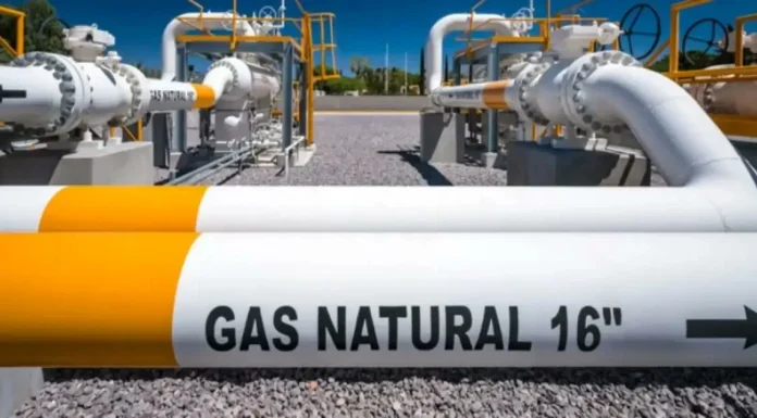 México tiene gas natural para solo tres días si EU corta el suministro: qué significa para tu luz Gasoducto de gas natural en México