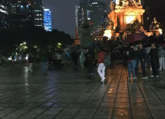 Trabajadores del IMSS bloquean Reforma, rompen el diálogo en Segob y amagan con paro nacional Trabajadores del IMSS bloquean Reforma, rompen el diálogo en Segob y amagan con paro nacional